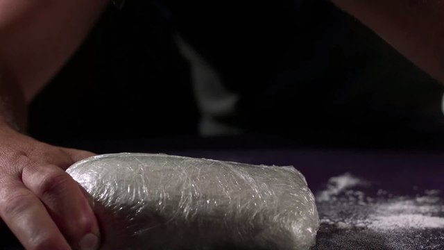 Insolite : un charpentier devient dealer après avoir découvert par hasard 50 kg de cocaïne