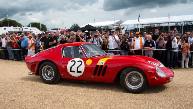 Ferrari : il construit une 250 GTO dans un morceau de bois et le résultat est à peine croyable (VIDÉO)