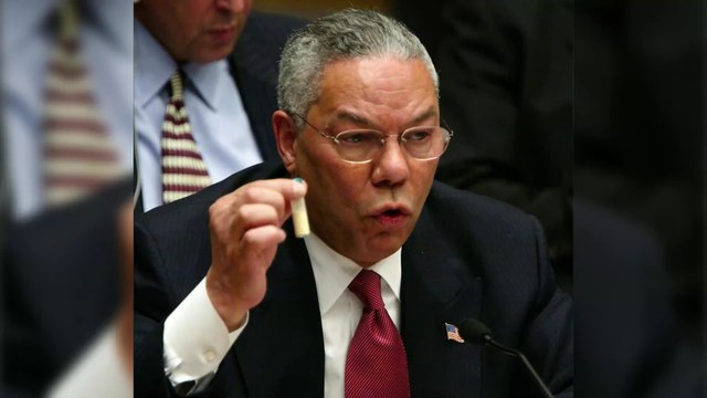 Colin Powell : quelle est l'histoire derrière sa célèbre photo avec une fiole ?