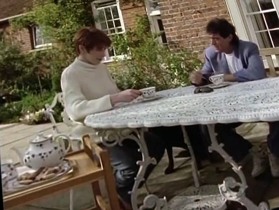Lovejoy S03 E01