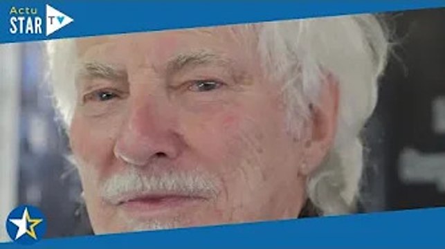 Ils ricanaient pour un rien : Hugues Aufray pas tendre avec la bande à Coluche !