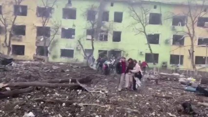 러, 공세 강화 속 민간인 피해 급증...우크라에 대한 서방 진심은? / YTN