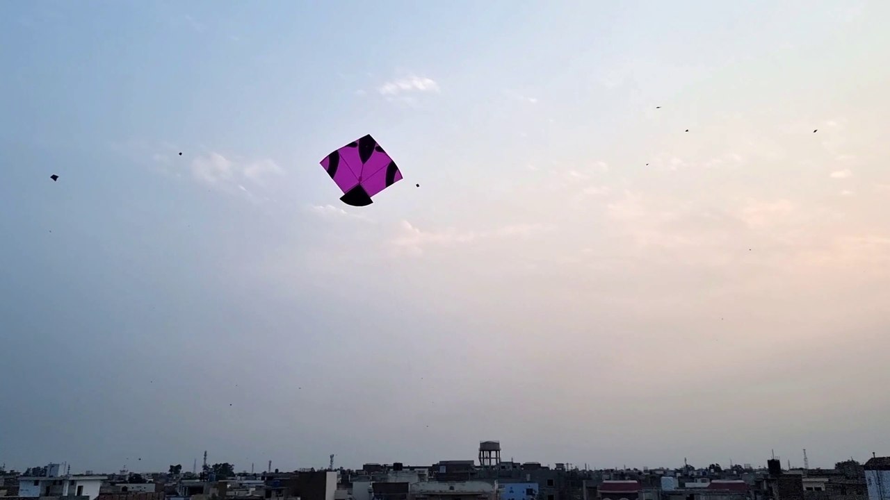 2 tawa kite making and flying in basant festival pakistan 2022