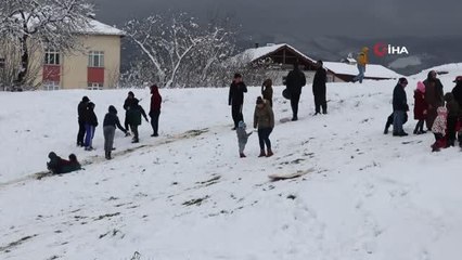 Karın tadını her zamanki gibi çocuklar çıkardı