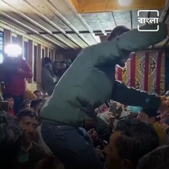 This Video Of Man Singing Patriotic Song In Pahari Version Is A Must Watch