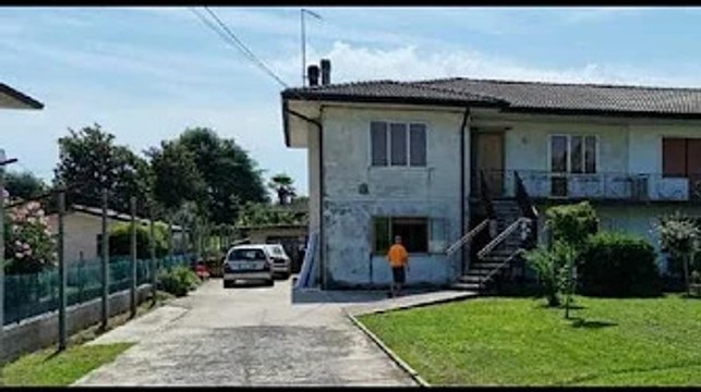 Minacciati con i coltelli e rapinati in casa: presi i banditi. Due pendolari dal Sud e il basista