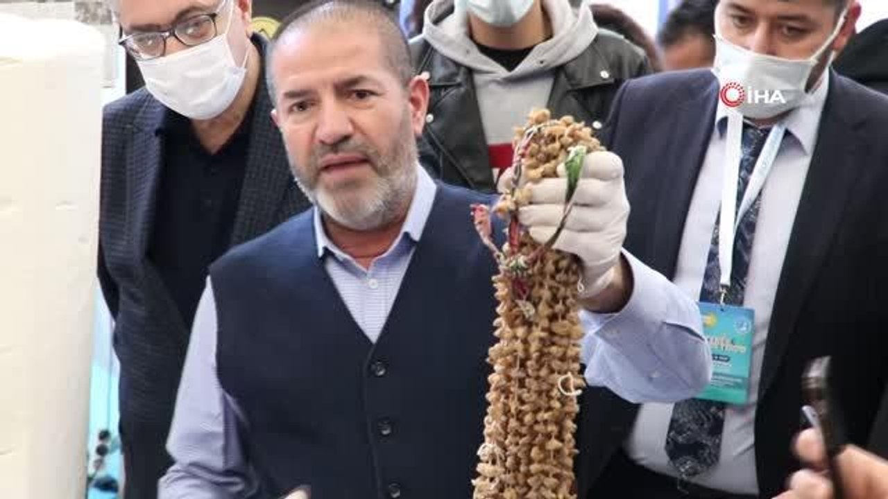 Üniversiteli öğrencilere dondurma şov