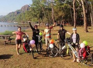 ABD'li gezginin dünyayı dolaştığı bisikleti Antalya'da çalındı