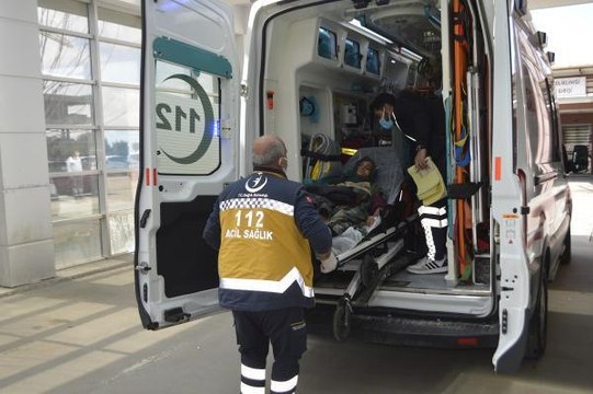 4 KİŞİLİK AİLE, SOBADAN SIZAN GAZDAN ZEHİRLENDİ