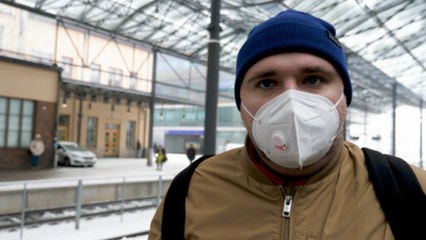 Rusos huyen en tren hacia Finlandia