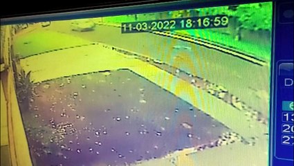 Câmera flagra acidente na Rua da Colonização no Bairro Universitário