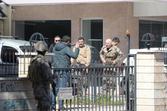 Kadın polis, boşanma aşamasındaki eşinin şiddetinden KADES uygulamasıyla kurtuldu