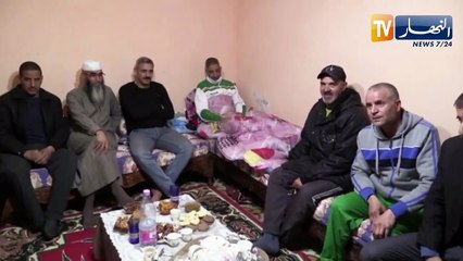 عين الدفلى : فضيل ..رب أسرة يعيش بربع قلب ويناشد المحسنين لإنقاذه