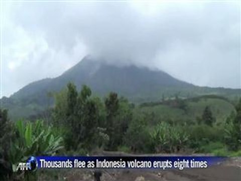 Thousands flee as Indonesia volcano erupts eight times