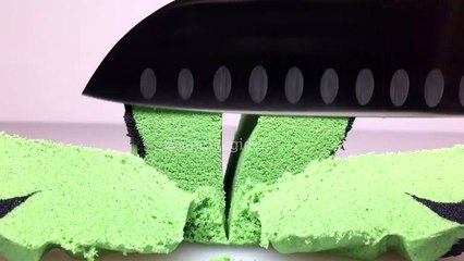 Satisfying Kinetic Sand Cutting and Smashing Video Compilation #Shorts #Satisfying #Trending #Relaxation