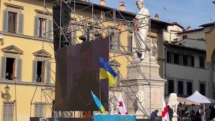Ucraina, Zelensky: "Nostre citta' circondate dai russi che vogliono distruggerle"