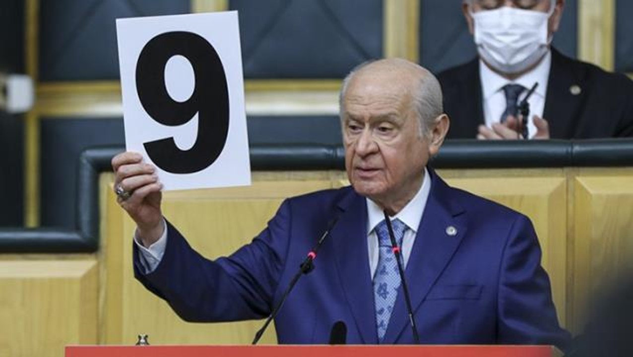 Ankara Büyükşehir Belediyesi Meclisi'nde AK Partili ve MHP'liler arasında 6 ve 9 gerginliği