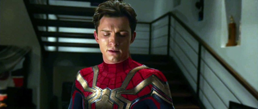 Spider-Man- No Way Home -Peter Senses the Goblin- Clip (2021) 4K UHD