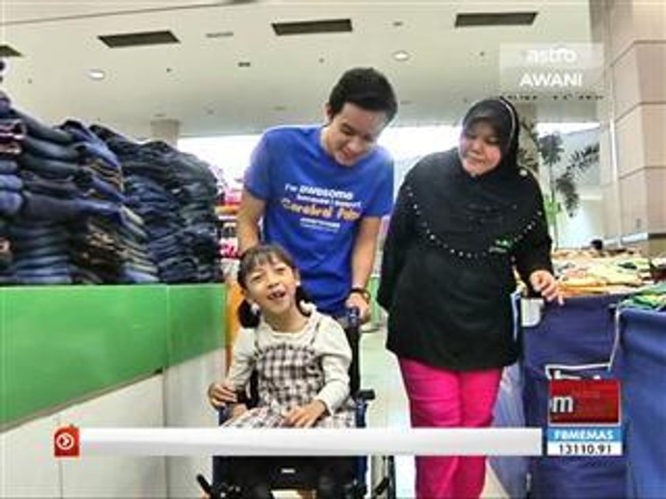 Galeri Aidilfitri Bisnes Awani: Bersama Adik Iz...