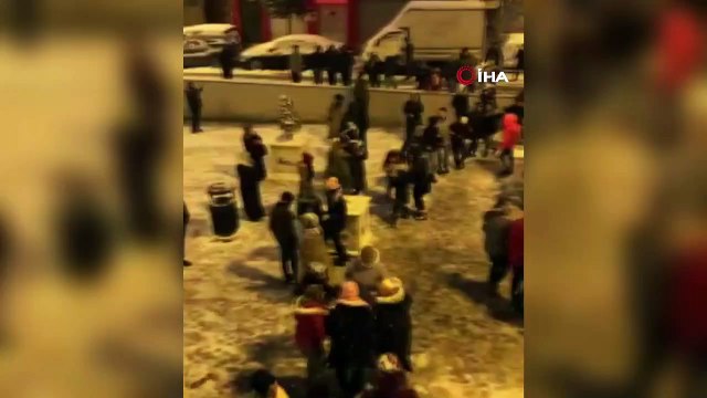 İstanbul’da halaylı ‘kar’ kutlaması
