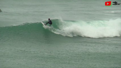 Скачать видео: Getaria  |  Surfistas en la playa   |  Euskadi Surf TV