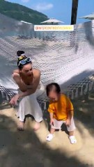 Biểu cảm của Leon khi Hồ Ngọc Hà đề nghị hôn