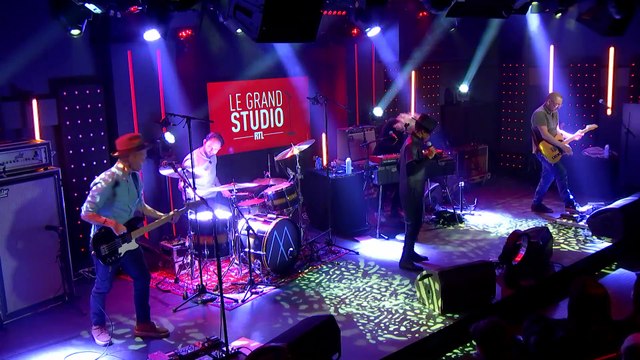 Morcheeba interprète Blood like lemonade / The moon dans Le Grand Studio RTL