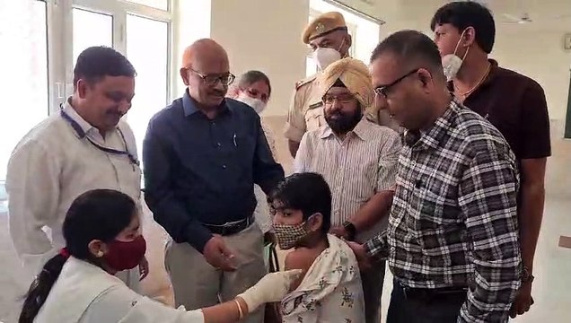 Due to non-revision of software on time, 3391 teenagers got their vacc