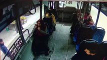 ŞANLIURFA - Otobüsteki kadın yolcunun telefonunu çalan kapkaç zanlısı tutuklandı
