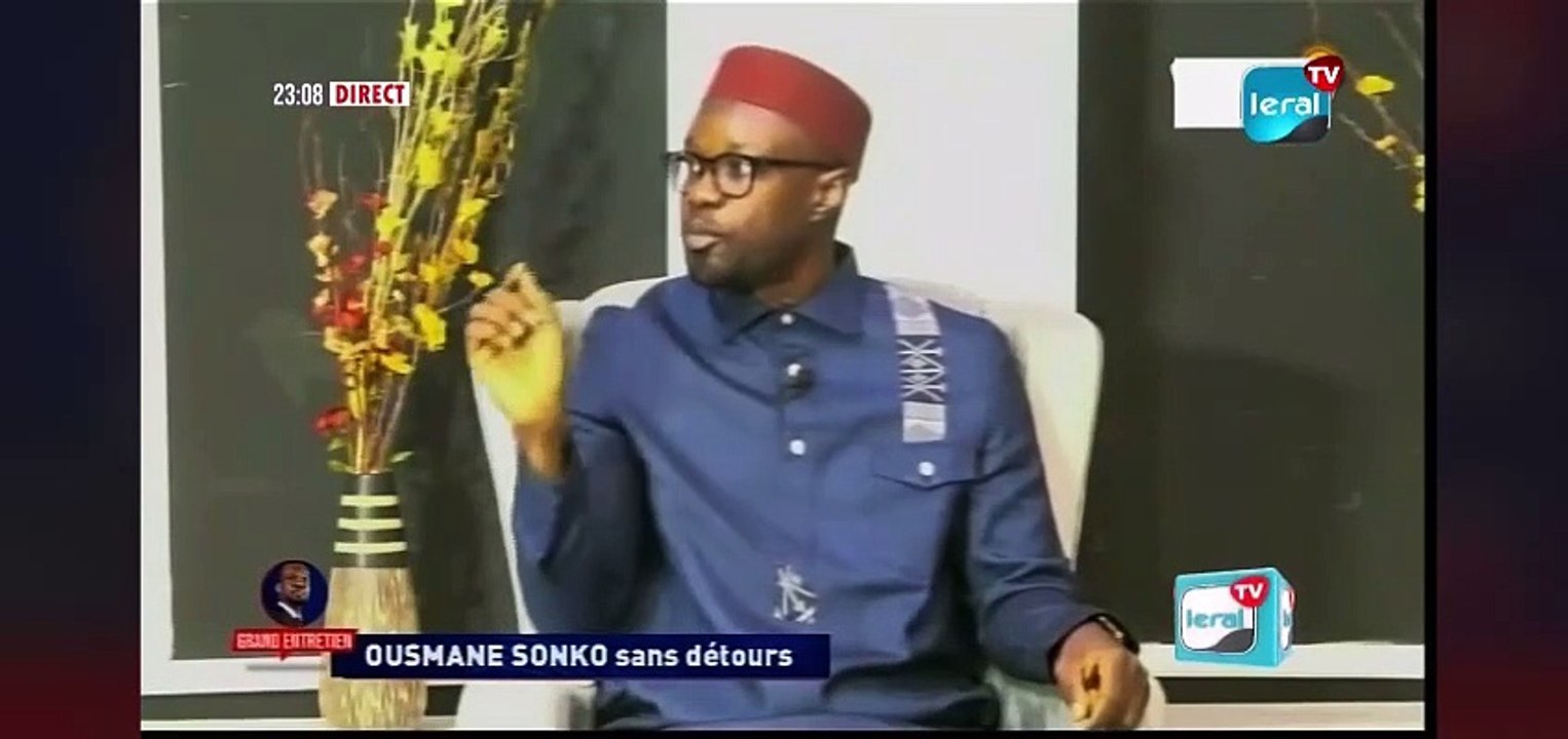 Ousmane Sonko ne parlera plus aux médias qui tendent le micro à Adji Sarr (en voici la preuve)