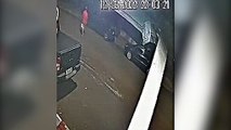 Veja imagens do momento em que um veículo Corsa é furtado em Cascavel