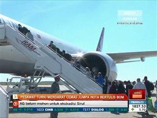 Pesawat Turki mendarat cemas jumpa nota bertulis bom