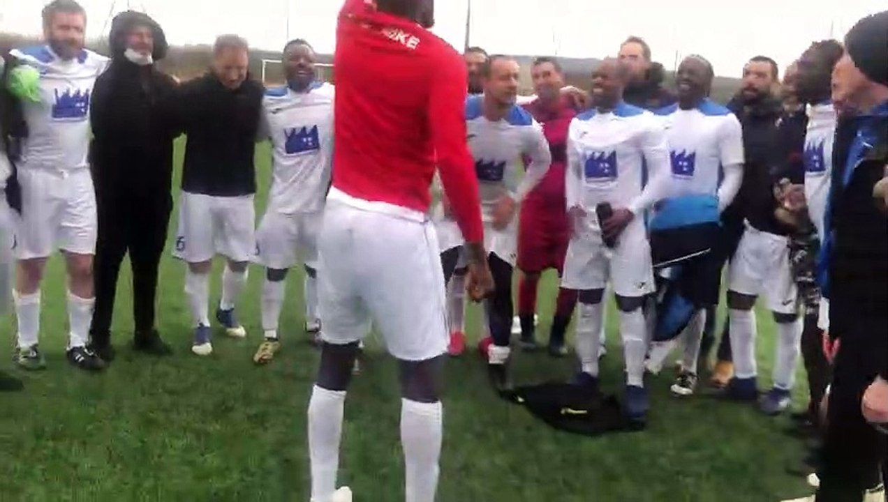 Amis sur le terrain ce matin pour les vétérans après leur victoire contre ST PRIX avec comme meneur de revue un certain GAHARO