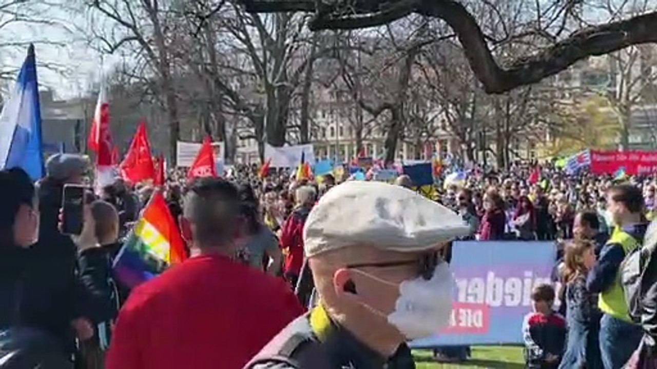 Zehntausende für Frieden in der Ukraine: Kundgebungen in mehreren europäischen Großstädten