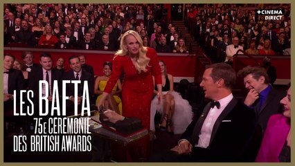 Rebel Wilson dévoile le gâteau des 75 ans de la Cérémonie - BAFTA 2022