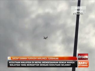 Sayap kanan Turkish Airlines terbakar