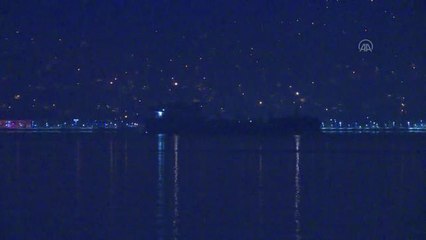 Rusya'dan yola çıkan ayçiçeği yağı yüklü gemi İstanbul Boğazı'ndan geçti