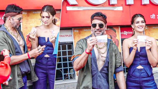 Akshay Kumar Goes To Buy Tickets Of His Own Film Bachchhan Paandey