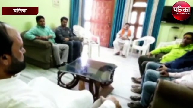 बीजेपी प्रत्याशी दयाशंकर सिंह ने जीत में अहम रोल रखने वाले वीरेन्द्र कुमार पाठक ने कहा...