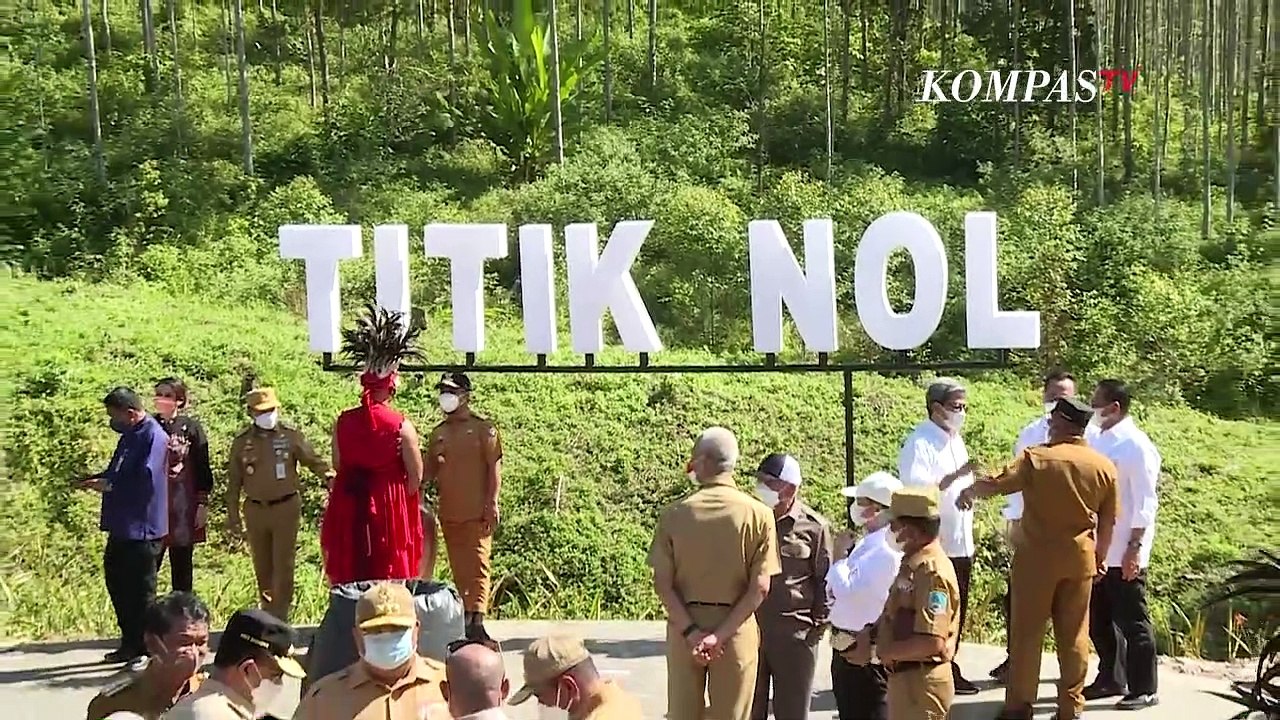 Momen Ganjar Diajak Selfie Bareng Kepala dan Wakil Otorita IKN Nusantara