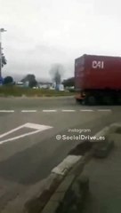 Piquetes en la Zona Franca por la huelga de transportistas