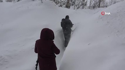Bitlis'te kardan 2 metrelik tüneller oluştu