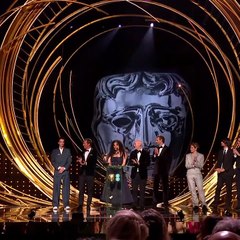 BAFTA 2022 - The Power of the Dog cast and crew take to the stage to accept their Award for Best Film (source: Twitter/@BAFTA)