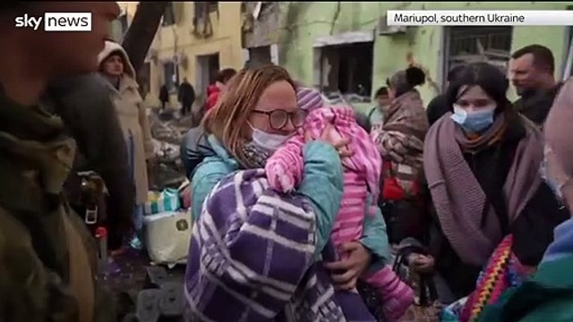 Guerre en Ukraine: La femme enceinte évacuée sur une civière après le bombardement de la maternité de Marioupol et son bébé sont décédés