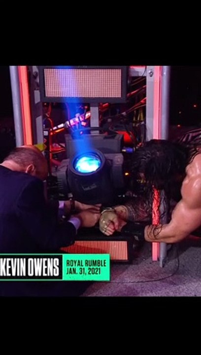 Roman Reigns vs Kevin Owens | Roman Reigns Best Guilliotine choke wwe