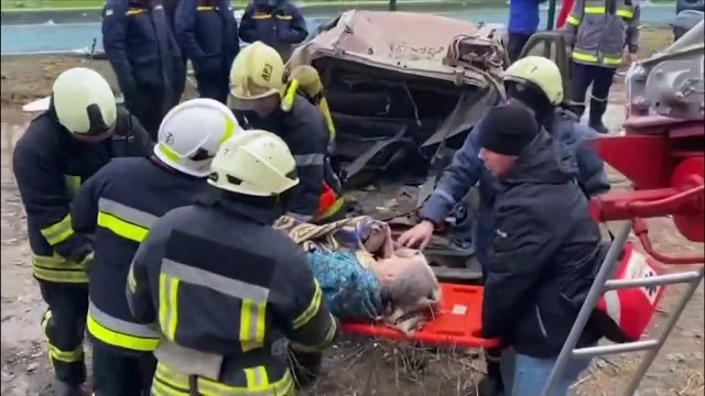 Zivilisten unter Beschuss: Neunstöckiges Wohnhaus in Kiew getroffen