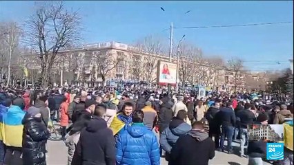 Russians fire warning shots at protesters in seized city of Kherson