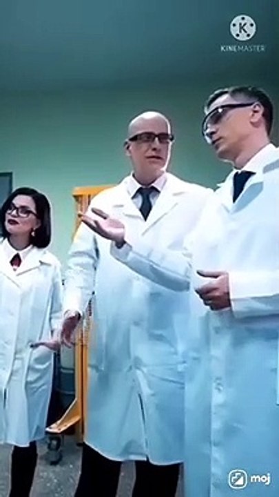 doppelgangers explain in hindi _ will you die if you see your doppelganger #shorts #youtubeshorts