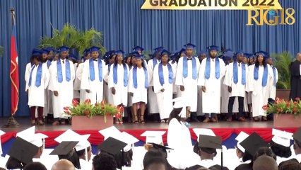 Seremoni gradyasyon 4èm pwomosyon inivèsite Fondasyon Dr  Aristide (UNIFA) pou peryòd 2015-2021