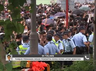 Tunjuk perasaan desak pemimpin Hong Kong letak jawatan